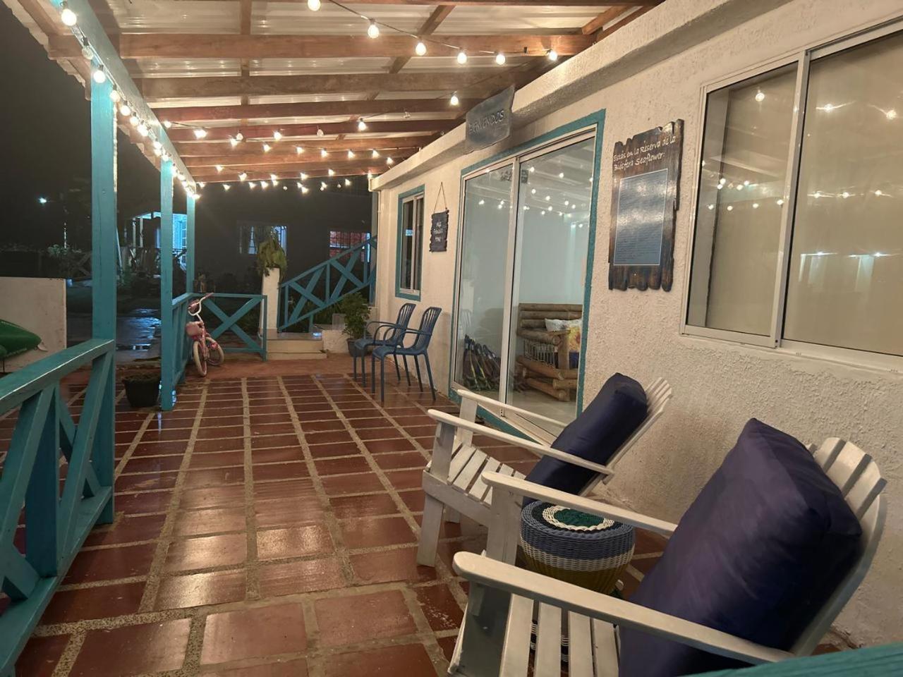 Hotel Miss Francias Home Santa Catalina Island Экстерьер фото